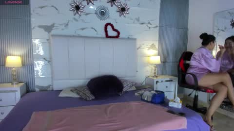 janick_baker online show from November 2025 12:02:02 PM