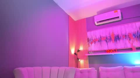 Janinne  online show from February 2026 10:55:02 AM