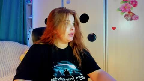 Snapshot of jansylines chatting on June 2026 04:05:01 PM JansyLines online show from June 2026 04:05:01 PM