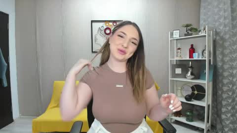 JaquelinLaurent online show from April 2026 07:53:02 PM