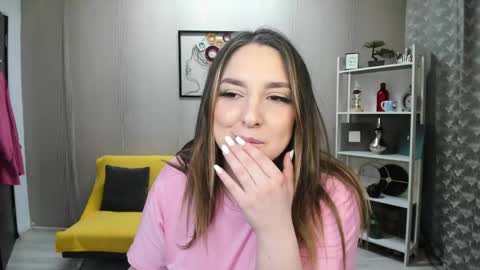 JaquelinLaurent online show from May 2026 07:11:02 PM