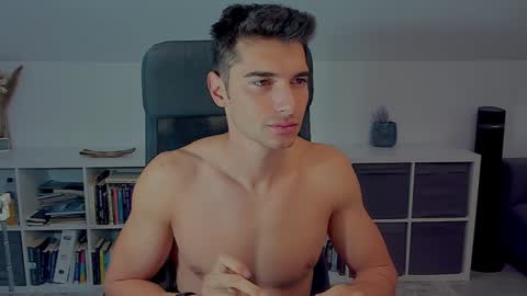 Snapshot of jaredshawnew chatting on January 2025 04:47:01 AM Jared Shaw online show from January 2025 04:47:01 AM