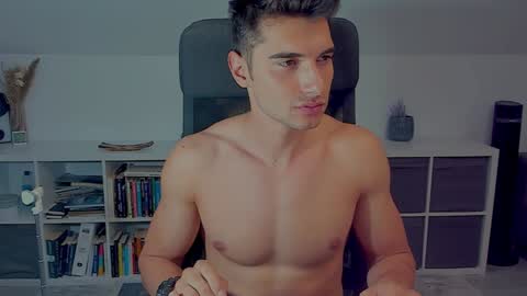 Snapshot of jaredshawnew chatting on January 2025 07:50:01 AM Jared Shaw online show from January 2025 07:50:01 AM