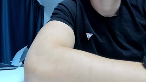 Snapshot of jaredshawnew chatting on February 2025 09:58:01 AM Jared Shaw online show from February 2025 09:58:01 AM