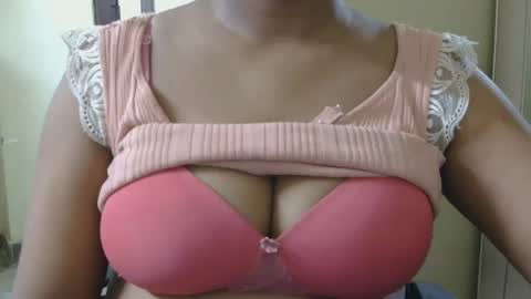 Snapshot of jasmeen_love143 chatting on June 2026 08:10:01 PM jasmeen online show from June 2026 08:10:01 PM