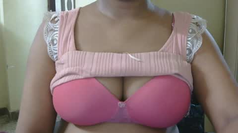 Snapshot of jasmeen_love143 chatting on July 2026 10:17:01 AM jasmeen online show from July 2026 10:17:01 AM