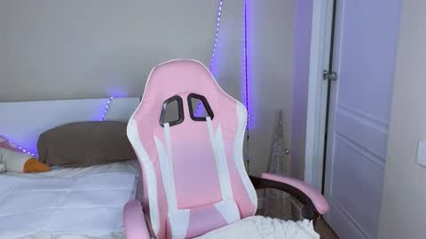 Jasmine online show from February 2026 01:19:02 PM