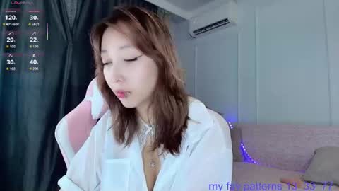 Snapshot of jasmilee chatting on June 2026 02:38:01 PM Jasmine online show from June 2026 02:38:01 PM