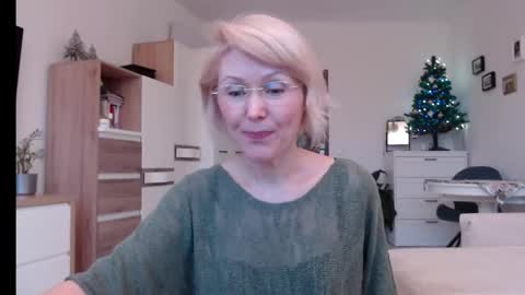 Snapshot of jasmin18v chatting on January 2025 02:36:02 PM Jasmin room for people 40 online show from January 2025 02:36:02 PM