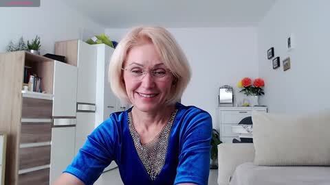 Snapshot of jasmin18v chatting on September 2025 01:27:02 PM Jasmin room for people 40 online show from September 2025 01:27:02 PM