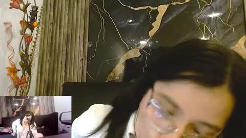 jasmine609087 online show from December 2025 03:52:01 PM