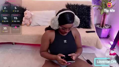 Snapshot of jasminecampbell chatting on July 2026 11:10:02 PM Instagram jasminecampbell1 online show from July 2026 11:10:02 PM