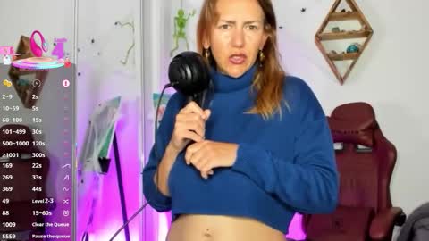 Jasmine Daze online show from November 2025 05:04:01 PM