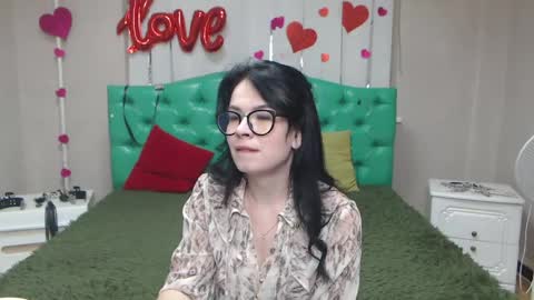 Snapshot of jasminekouch chatting on May 2026 06:16:01 PM JasmineKouch online show from May 2026 06:16:01 PM