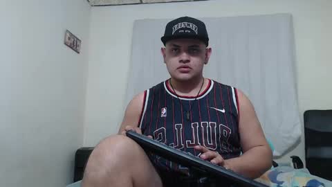Snapshot of jason_boy_ chatting on May 2026 05:36:02 AM jason_boy_ online show from May 2026 05:36:02 AM