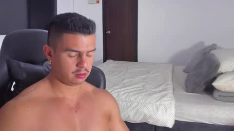 JBrooksXx online show from January 2025 03:32:02 AM