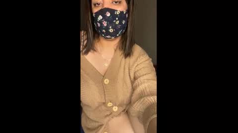 Jassmina  online show from November 2025 07:19:02 PM