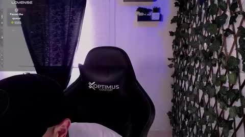 Snapshot of jasson_king01 chatting on February 2026 07:09:02 PM JKing online show from February 2026 07:09:02 PM