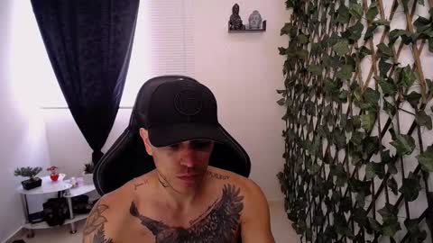 Snapshot of jasson_king01 chatting on February 2026 04:25:01 PM JKing online show from February 2026 04:25:01 PM