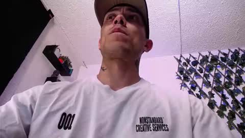 Snapshot of jasson_king01 chatting on February 2026 02:33:01 AM JKing online show from February 2026 02:33:01 AM