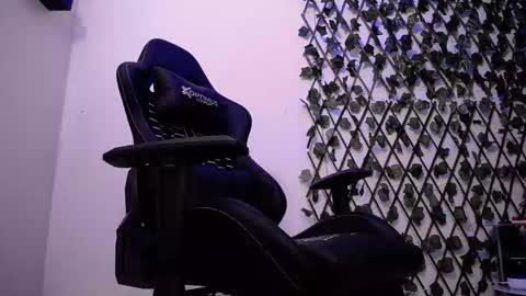 Snapshot of jasson_king01 chatting on March 2026 05:09:01 PM JKing online show from March 2026 05:09:01 PM