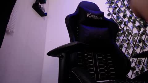 Snapshot of jasson_king01 chatting on March 2026 06:19:01 AM JKing online show from March 2026 06:19:01 AM