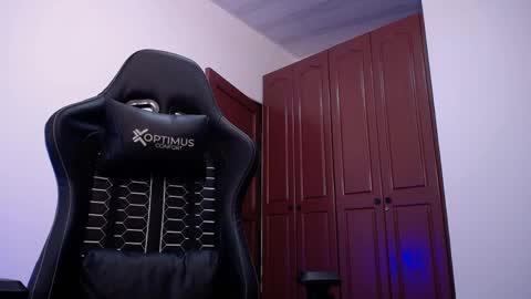 Snapshot of jasson_king01 chatting on April 2026 03:04:02 AM JKing online show from April 2026 03:04:02 AM