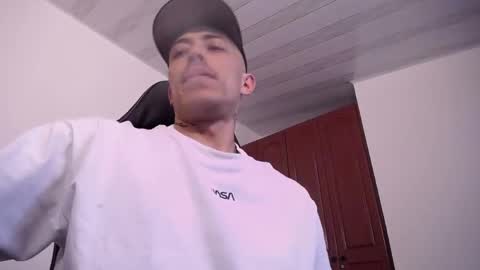 Snapshot of jasson_king01 chatting on April 2026 04:13:01 PM JKing online show from April 2026 04:13:01 PM