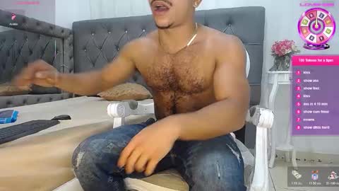 Javier Herrera online show from October 2025 07:07:02 PM