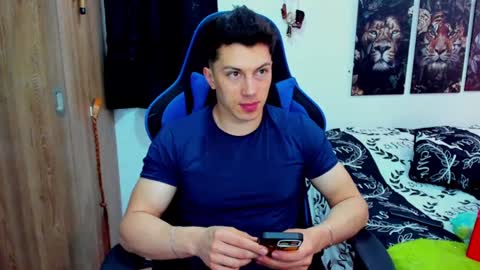 Javier online show from December 2024 08:00:01 PM