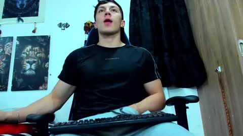 Javier online show from March 2025 03:24:01 AM