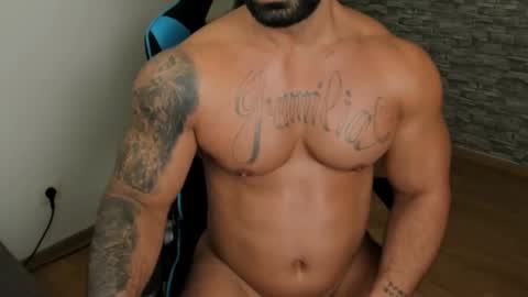 JaxonHunk online show from January 2026 09:42:01 PM