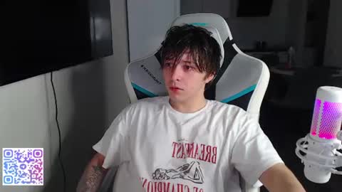 Jayce online show from June 2026 05:45:01 AM