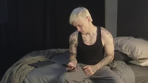 THE HOUSE online show from November 2025 11:05:01 PM