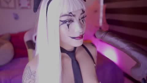 Jayen online show from October 2025 07:45:02 PM