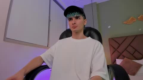 Snapshot of jaydenvillalobos chatting on September 2025 07:41:02 PM jaydenvillalobos online show from September 2025 07:41:02 PM