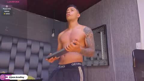 jaze_bradley online show from November 2025 11:53:01 AM