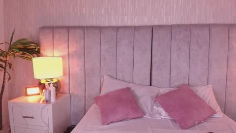 Jazmin online show from March 2026 07:29:01 PM