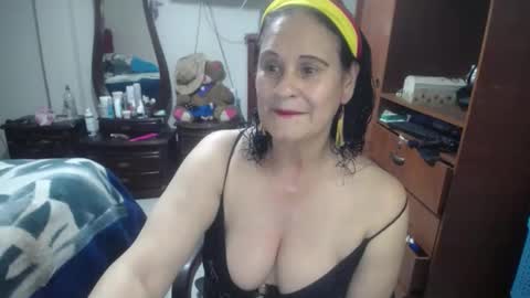 Snapshot of jazmin_rios chatting on May 2026 04:11:01 PM jazmim online show from May 2026 04:11:01 PM