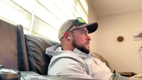 jbills910910 online show from March 2026 01:47:01 PM