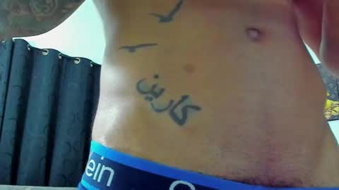 Snapshot of jean_lopez chatting on January 2025 06:49:01 AM Jean axelcrow Modelo Independiente online show from January 2025 06:49:01 AM