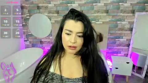 Snapshot of jeannette_tay chatting on June 2026 02:56:02 AM JEANNETTE online show from June 2026 02:56:02 AM