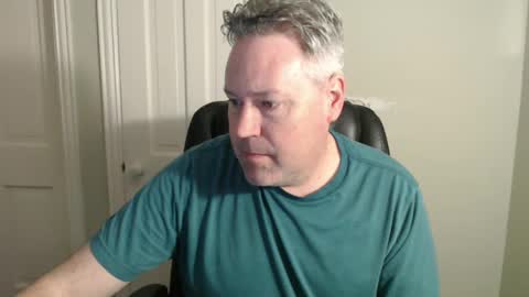 JE online show from February 2025 07:38:02 PM