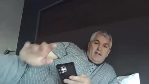 dadbody71 online show from December 2024 06:34:01 PM