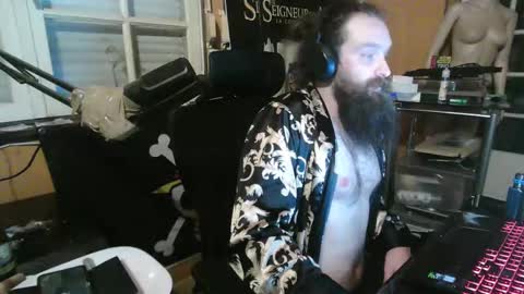 CharmingCharmander online show from February 2026 04:42:02 AM