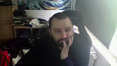 Snapshot of jeetzys chatting on April 2026 10:24:01 AM you may know me lol online show from April 2026 10:24:01 AM