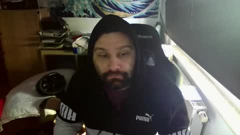 Snapshot of jeetzys chatting on April 2026 08:15:01 AM you may know me lol online show from April 2026 08:15:01 AM