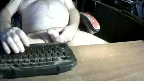 Snapshot of jeff_40962 chatting on December 2024 03:25:01 AM Jeffrey Sinclair online show from December 2024 03:25:01 AM