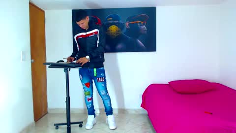 Snapshot of jeffer21_hot chatting on January 2025 06:39:01 AM jeffer21_hot online show from January 2025 06:39:01 AM