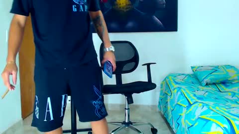 Snapshot of jeffer21_hot chatting on January 2025 06:52:02 AM jeffer21_hot online show from January 2025 06:52:02 AM